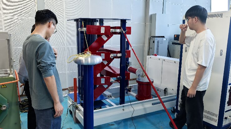 沖擊電壓發(fā)生器